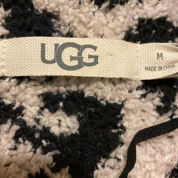 NWT UGG Phoebe Fluffy Sweater Wrap Cardigan - Picture 6 of 8